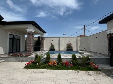4 otaqlı həyət evi/bağ evi - Mərdəkan q. - 300 m²