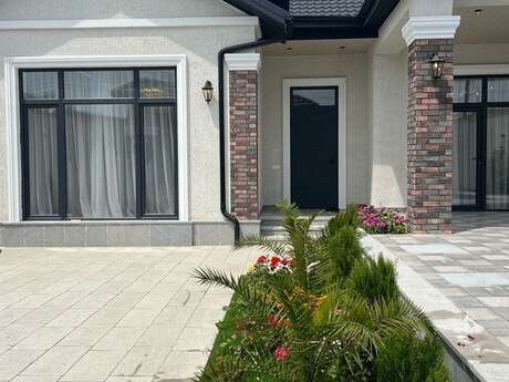 4 otaqlı həyət evi/bağ evi - Mərdəkan q. - 300 m²