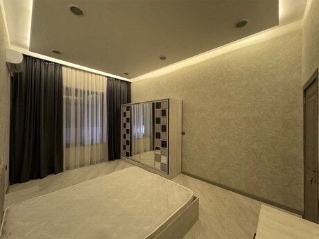 3 otaqlı həyət evi/bağ evi - Mərdəkan q. - 300 m²