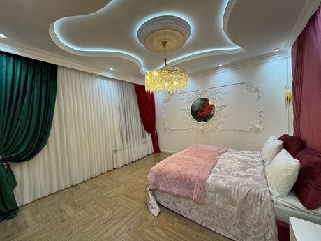 5 otaqlı həyət evi/bağ evi - Mərdəkan q. - 250 m²