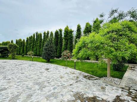 8 otaqlı həyət evi/bağ evi - Bilgəh q. - 800 m²