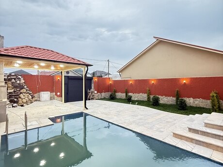 4 otaqlı həyət evi/bağ evi - Şüvəlan q. - 130 m²