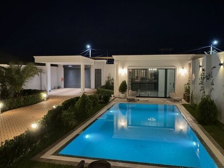 5 otaqlı həyət evi/bağ evi - Buzovna q. - 320 m²