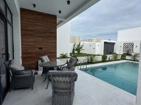 6 otaqlı həyət evi/bağ evi - Bilgəh q. - 400 m²
