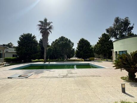 5 otaqlı həyət evi/bağ evi - Mərdəkan q. - 300 m²