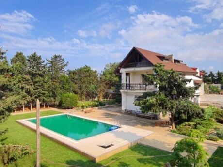 7 otaqlı həyət evi/bağ evi - Nardaran q. - 425 m²