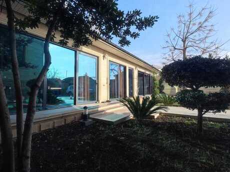 6 otaqlı həyət evi/bağ evi - Bakıxanov q. - 285 m²