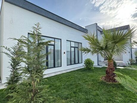 5 otaqlı həyət evi/bağ evi - Şüvəlan q. - 200 m²