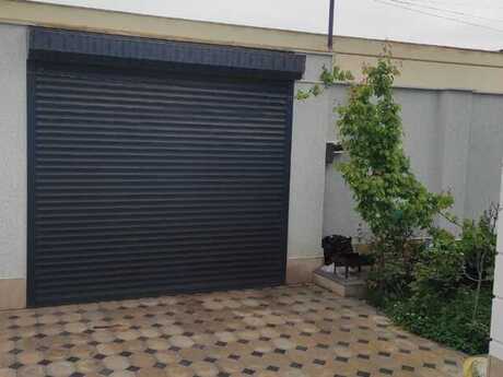 4 otaqlı həyət evi/bağ evi - Buzovna q. - 100 m²