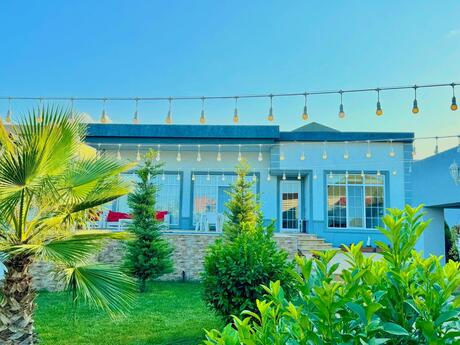 4 otaqlı həyət evi/bağ evi - Mərdəkan q. - 200 m²