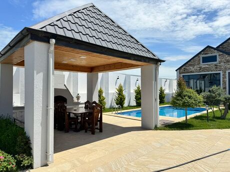 4 otaqlı həyət evi/bağ evi - Mərdəkan q. - 200 m²