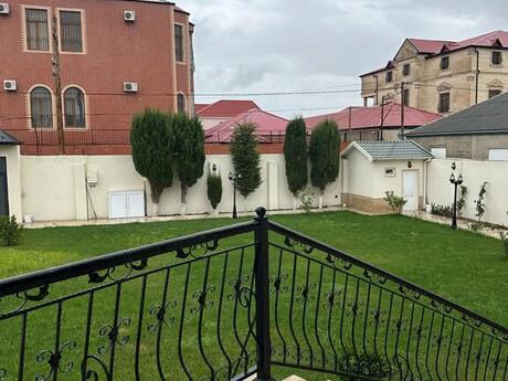 4 otaqlı həyət evi/bağ evi - Buzovna q. - 130 m²