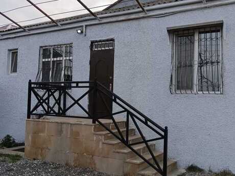 4 otaqlı həyət evi/bağ evi - Buzovna q. - 110 m²