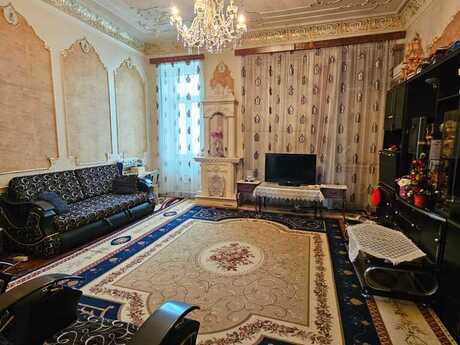 5 otaqlı mənzil, 220 m², Sahil: 880 000 ₼ 5