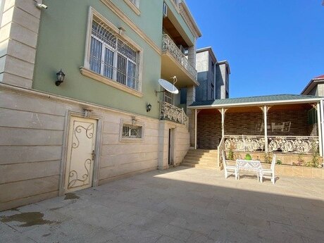 8 otaqlı həyət evi/bağ evi - Badamdar q. - 440 m²