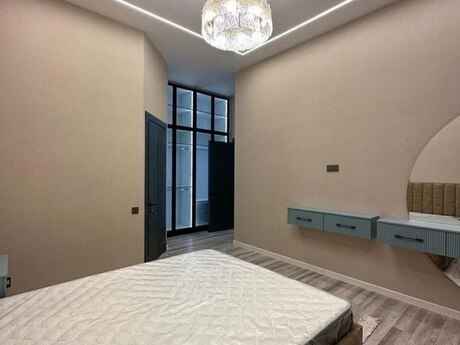 House with Garden, Villa For Rent