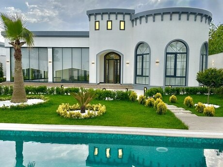 4 otaqlı həyət evi/bağ evi - Mərdəkan q. - 300 m²