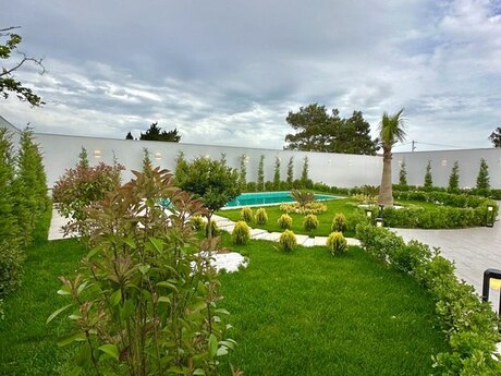 4 otaqlı həyət evi/bağ evi - Mərdəkan q. - 300 m²