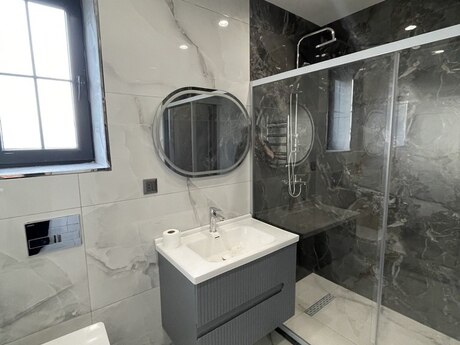 5 otaqlı həyət evi/bağ evi - Mərdəkan q. - 300 m²