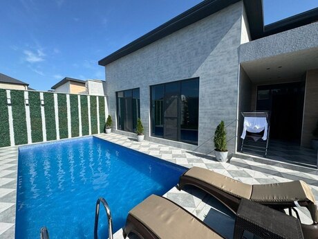 4 otaqlı həyət evi/bağ evi - Mərdəkan q. - 240 m²