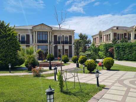 7 otaqlı həyət evi/bağ evi - Bilgəh q. - 500 m²