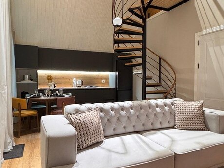 House with Garden, Villa For Rent