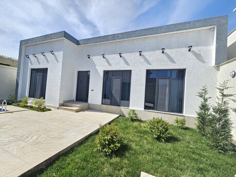 4 otaqlı həyət evi/bağ evi - Şüvəlan q. - 150 m²