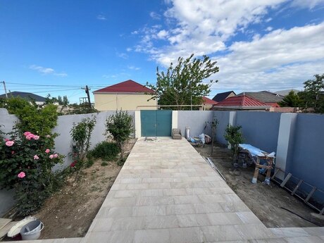 3 otaqlı həyət evi/bağ evi - Yeni Ramana q. - 100 m²