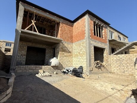5 otaqlı həyət evi/bağ evi - Badamdar q. - 212 m²