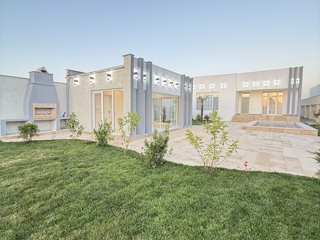 4 otaqlı həyət evi/bağ evi - Şüvəlan q. - 160 m²