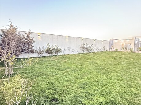 4 otaqlı həyət evi/bağ evi - Şüvəlan q. - 160 m²