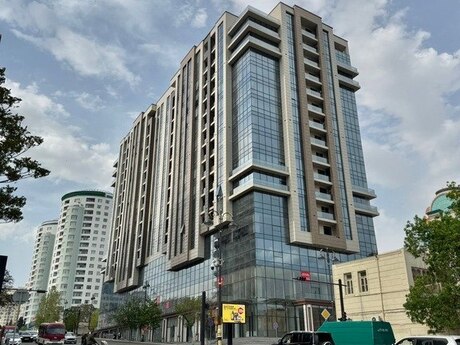 4 otaqlı yeni tikili - 28 May m. - 200 m²