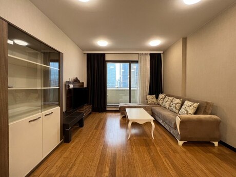 2-комн. новостройка - Сабаильский р. - 95 м²