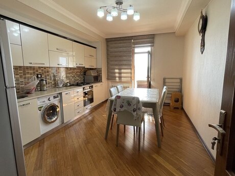3-комнатная квартира, 131 м², Yeni Yasamal: 258 000 ₼ 2