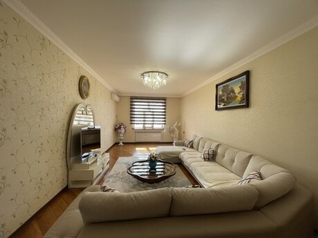 Elan №5191951 - Bakı, Yeni Yasamal q., 3 otaqlı, 131 m², 5/12 mərtəbə