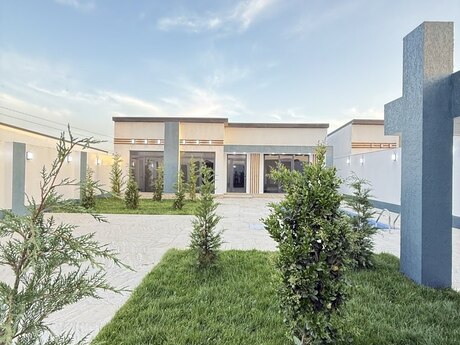 4 otaqlı həyət evi/bağ evi - Mərdəkan q. - 160 m²