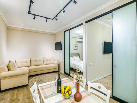 3-room apartment for rent, 95 m², 28 May: 85 ₼/mo 5