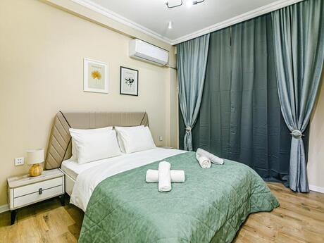 3-комн. новостройка - м. 28 мая - 95 м²