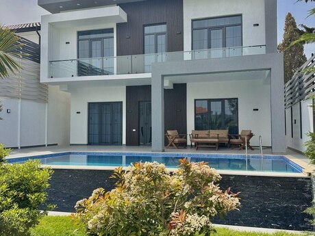5 otaqlı həyət evi/bağ evi - Mərdəkan q. - 250 m²