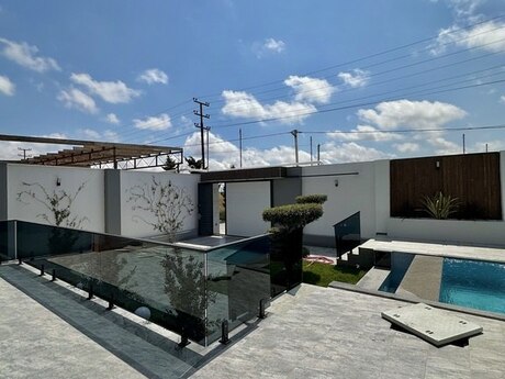 5-комн. дом/дача - пос. Шувеляны - 250 м²