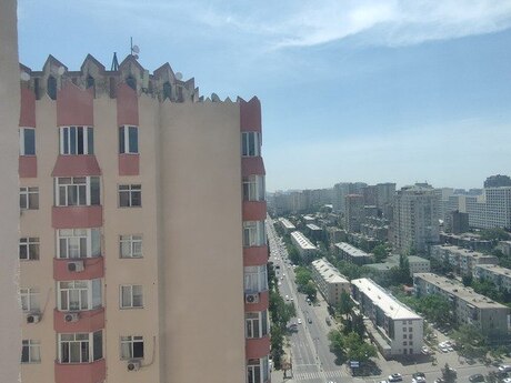 3 otaqlı yeni tikili - İnşaatçılar m. - 72 m²