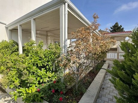5 otaqlı həyət evi/bağ evi - Mərdəkan q. - 210 m²