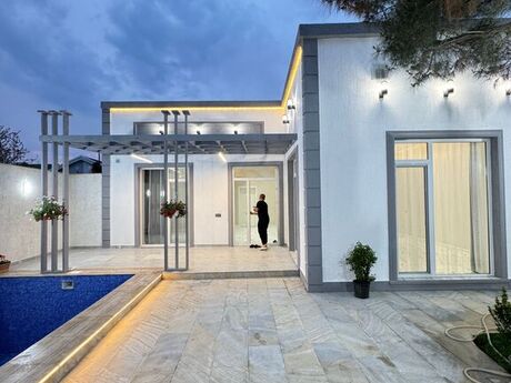 4 otaqlı həyət evi/bağ evi - Mərdəkan q. - 130 m²