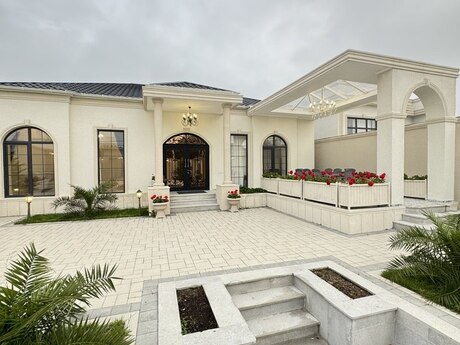 5 otaqlı həyət evi/bağ evi - Şüvəlan q. - 220 m²