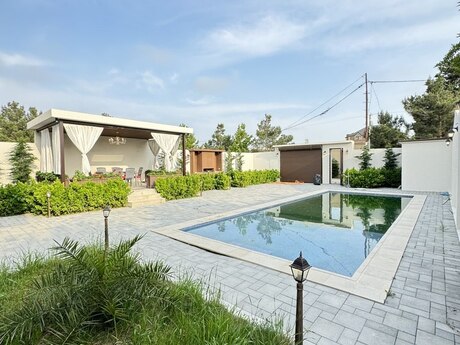 4 otaqlı həyət evi/bağ evi - Şüvəlan q. - 160 m²