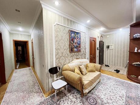 Elan №5199463 - Bakı, Şah İsmayıl Xətai m., 3 otaqlı, 160 m², 12/16 mərtəbə