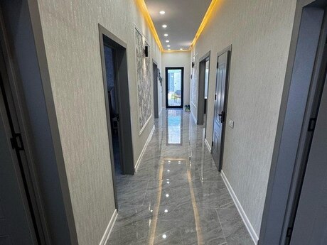 4 otaqlı həyət evi/bağ evi - Mərdəkan q. - 200 m²