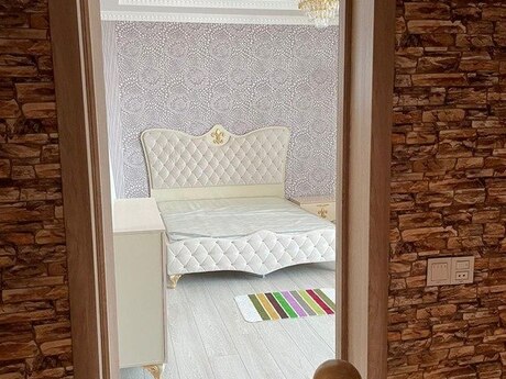 3 otaqlı həyət evi/bağ evi - Mərdəkan q. - 200 m²