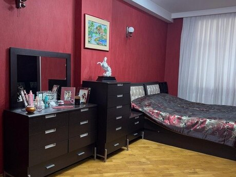 9-cu mikrorayonda 4 otaqlı yeni tikili mənzil satılır, 160 m², 370 000 AZN, şəkil 5 / 12