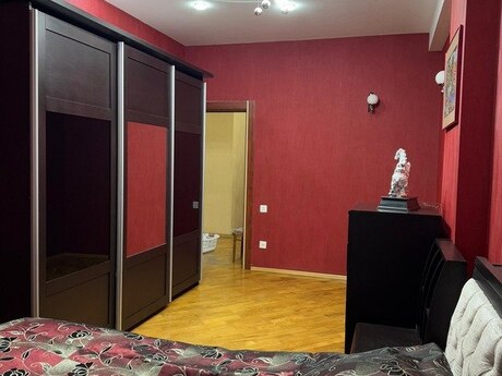 4-комн. новостройка - пос. 9-й мкр - 160 м²